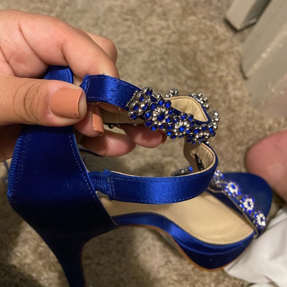 Beautiful pre-loved Betsy Johnson Heels 👠 - Picture 2 of 6